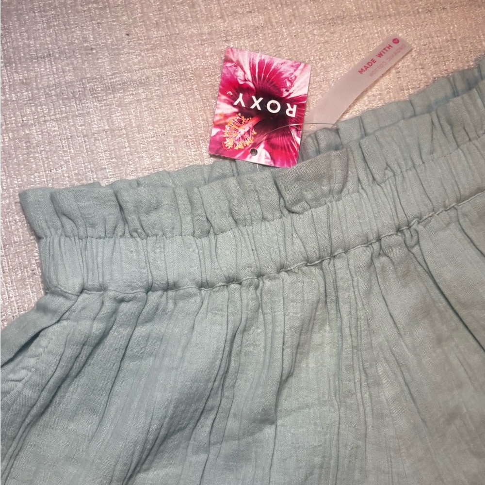Roxy NWT “What A Vibe” XS Sage Green Gauze High Rise Shorts Beach Boho Summer - Picture 3 of 5
